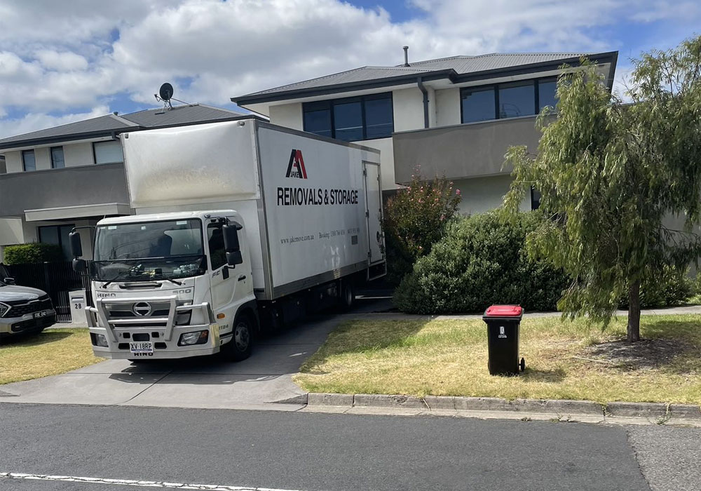 Furniture Removals Kyneton to Melbourne